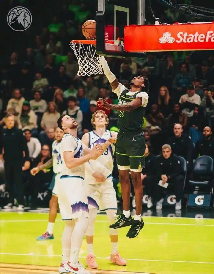 欧宝体育官网入口-CBA常规赛清晨走向成谜，明尼苏达森林狼复出首秀，话题不断，阵容厚度经受考验