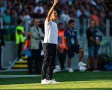 欧宝体育官网入口-赛地聚焦：意甲冲刺阶段热度飙升，里昂临场应变，震撼外界，控场能力受关注